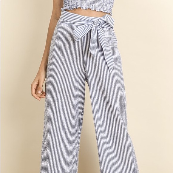 🆕Rylie Striped Blue & White Cropped Wide Leg Pant - Picture 8 of 8
